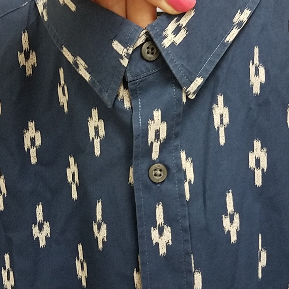 Long sleeve dress shirt - Picture 3 of 4